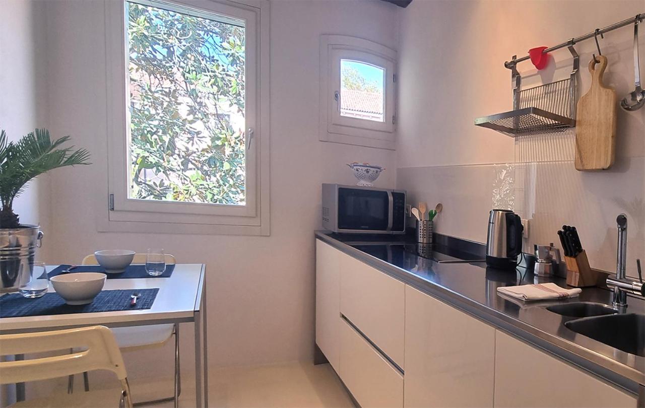 White Frari Apartment